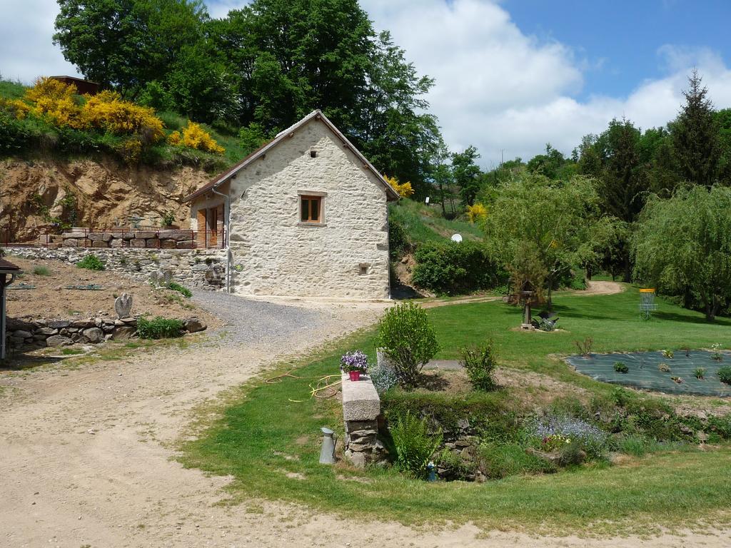 Le Moulin Berthon Bed & Breakfast Vernusse Room photo